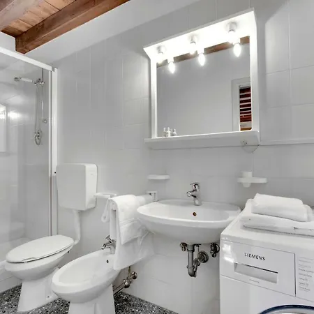 Peggy Guggenheim アパート *